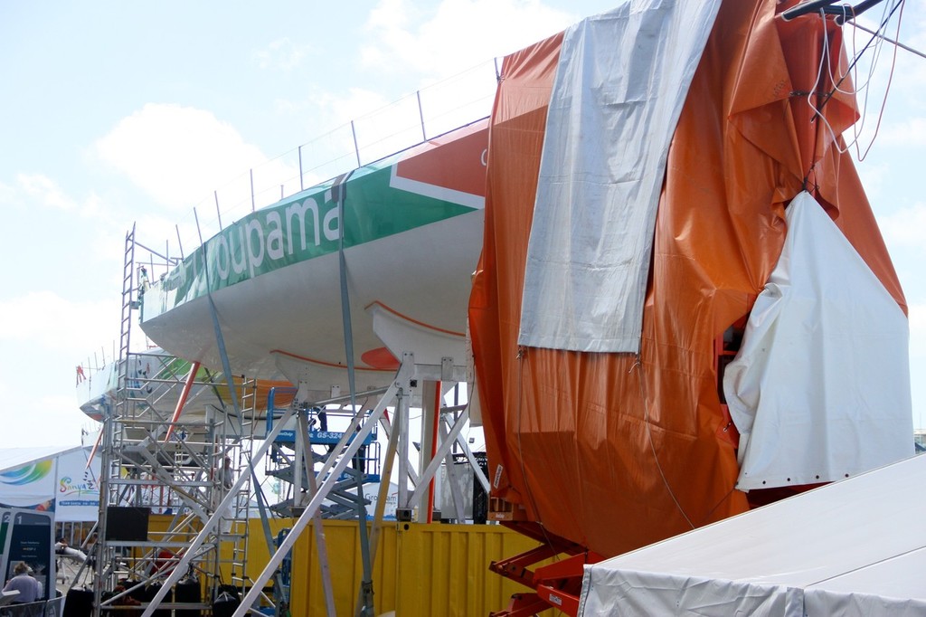 Groupama repairs, Volvo Ocean Race Village, Auckland, Day 3 © Richard Gladwell www.photosport.co.nz